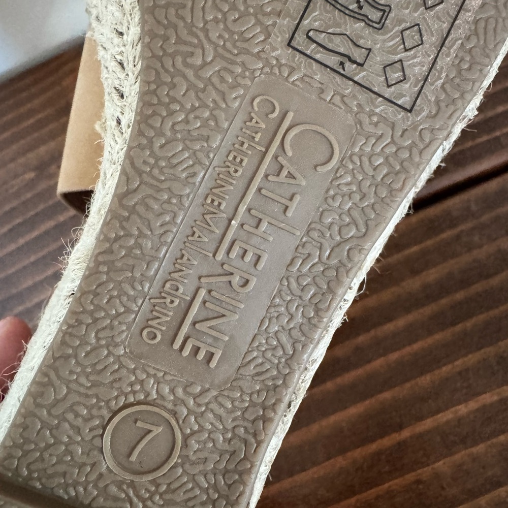 NWT-Tan Wedge Sandals -7 - Picture 7 of 8